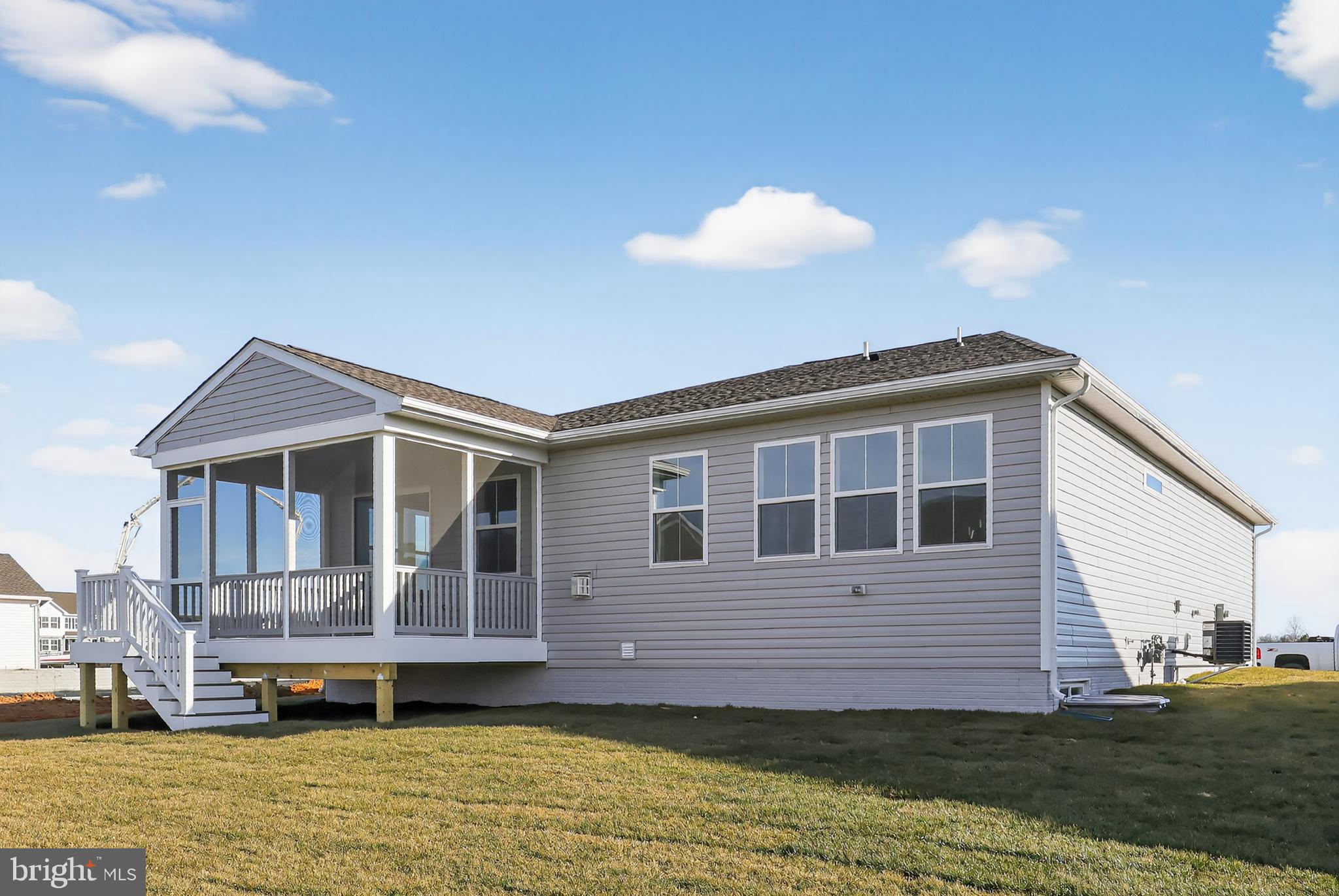 FOUR SEASONS AT HATTERAS HILLS - Residential