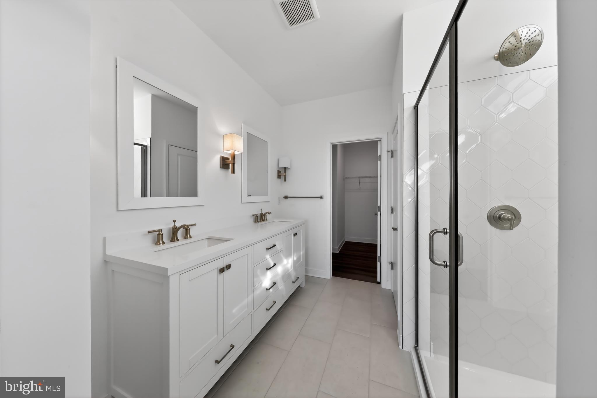 FOUR SEASONS AT HATTERAS HILLS - Residential