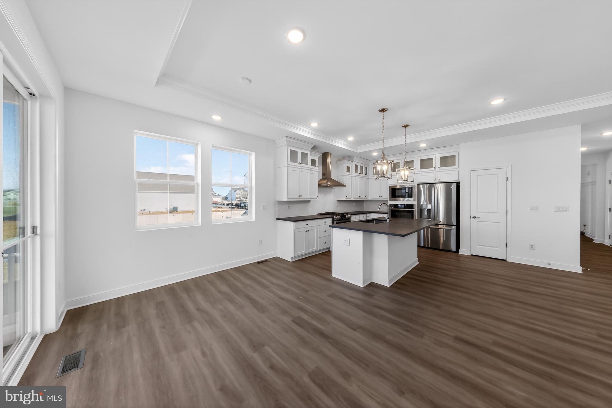 FOUR SEASONS AT HATTERAS HILLS - Residential