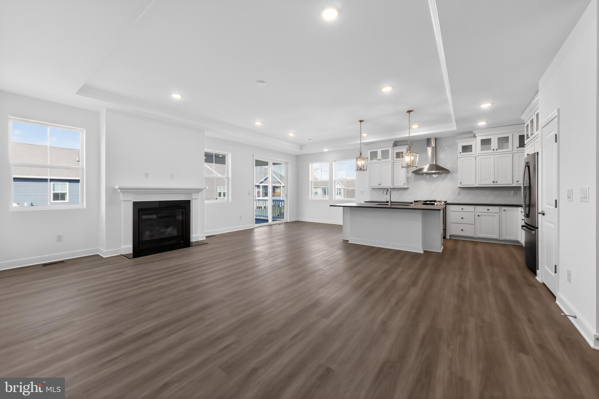 FOUR SEASONS AT HATTERAS HILLS - Residential