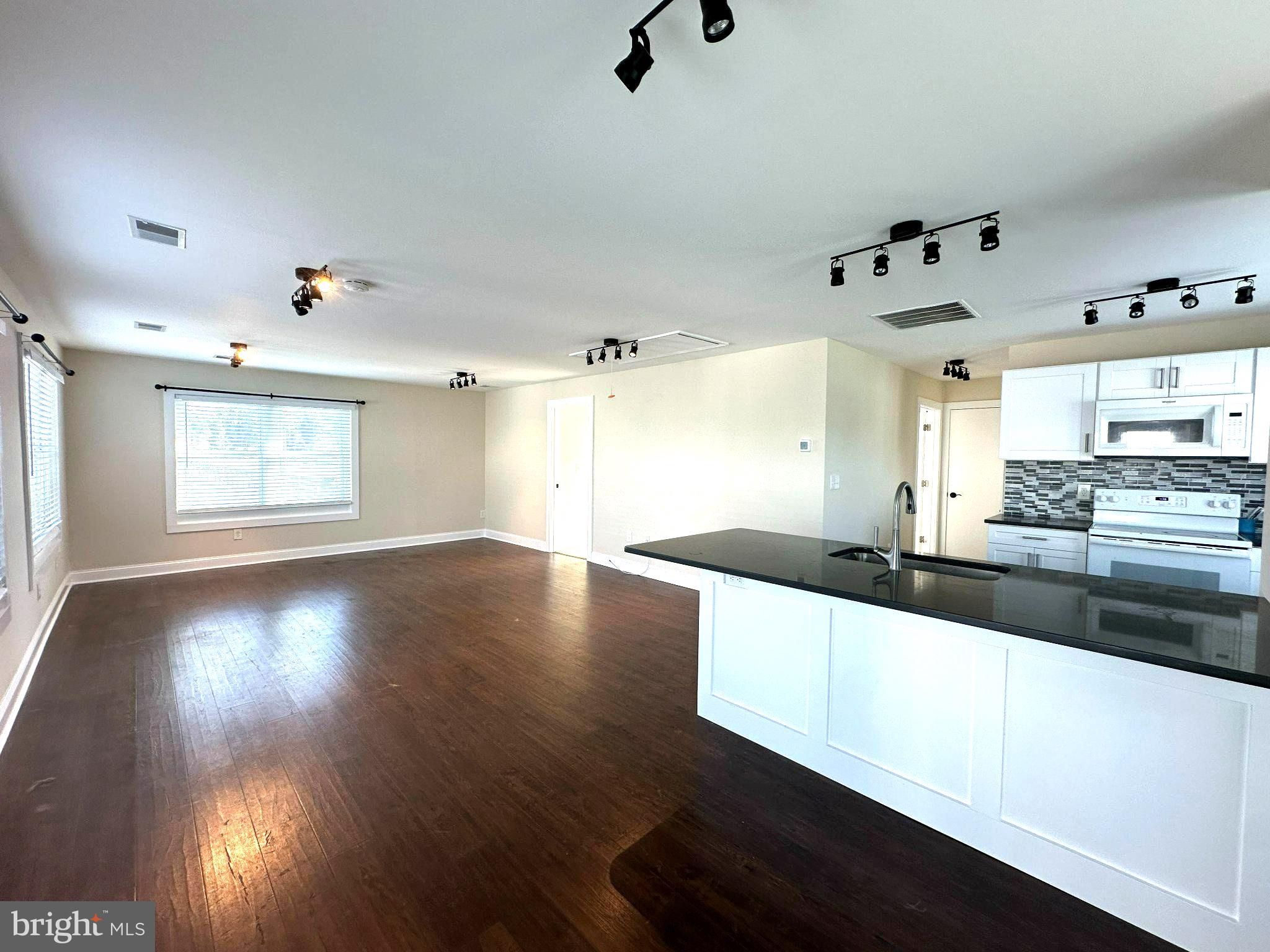 5230 BREEZY POINT ROAD 203