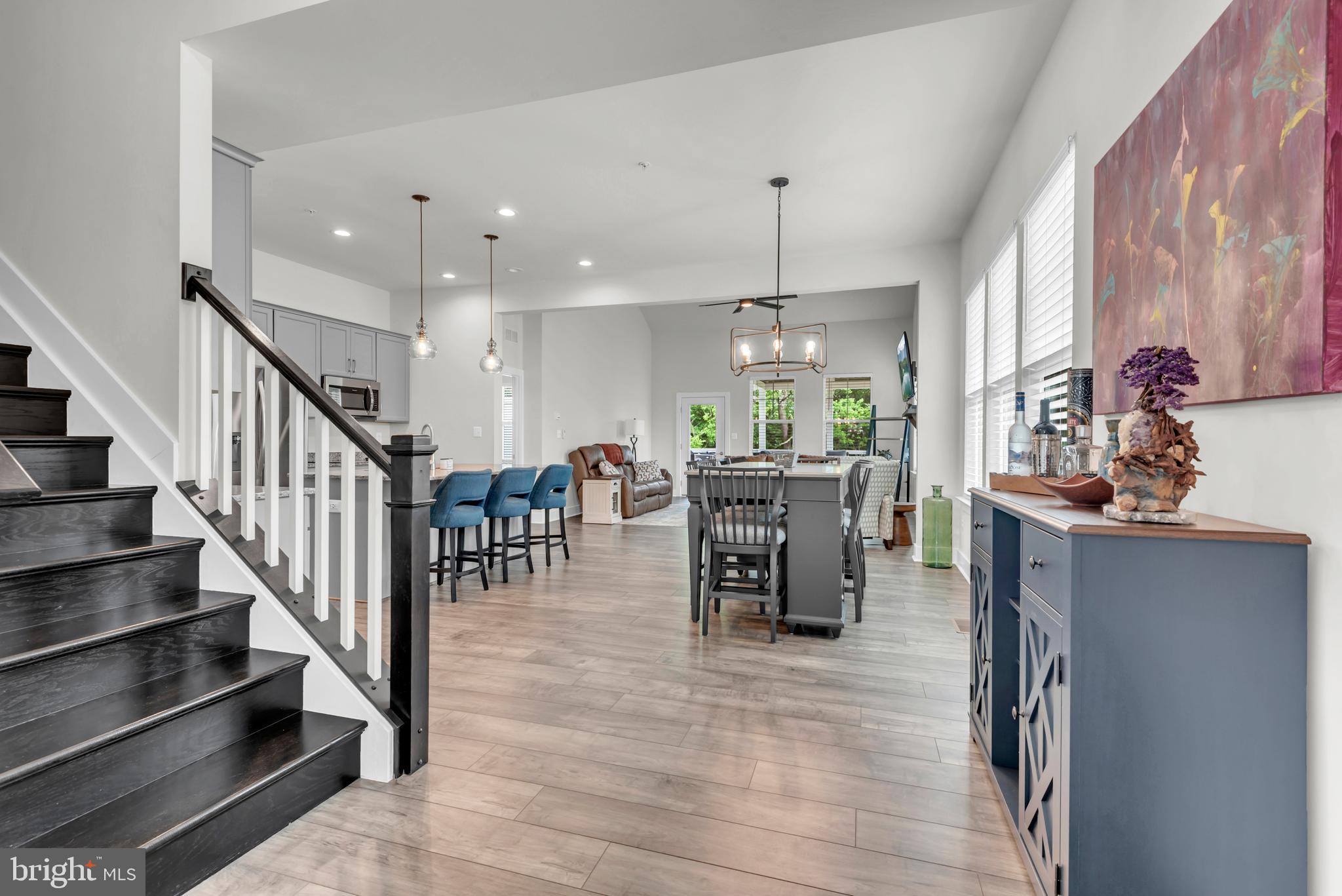 2820 TOWN VIEW CIRCLE