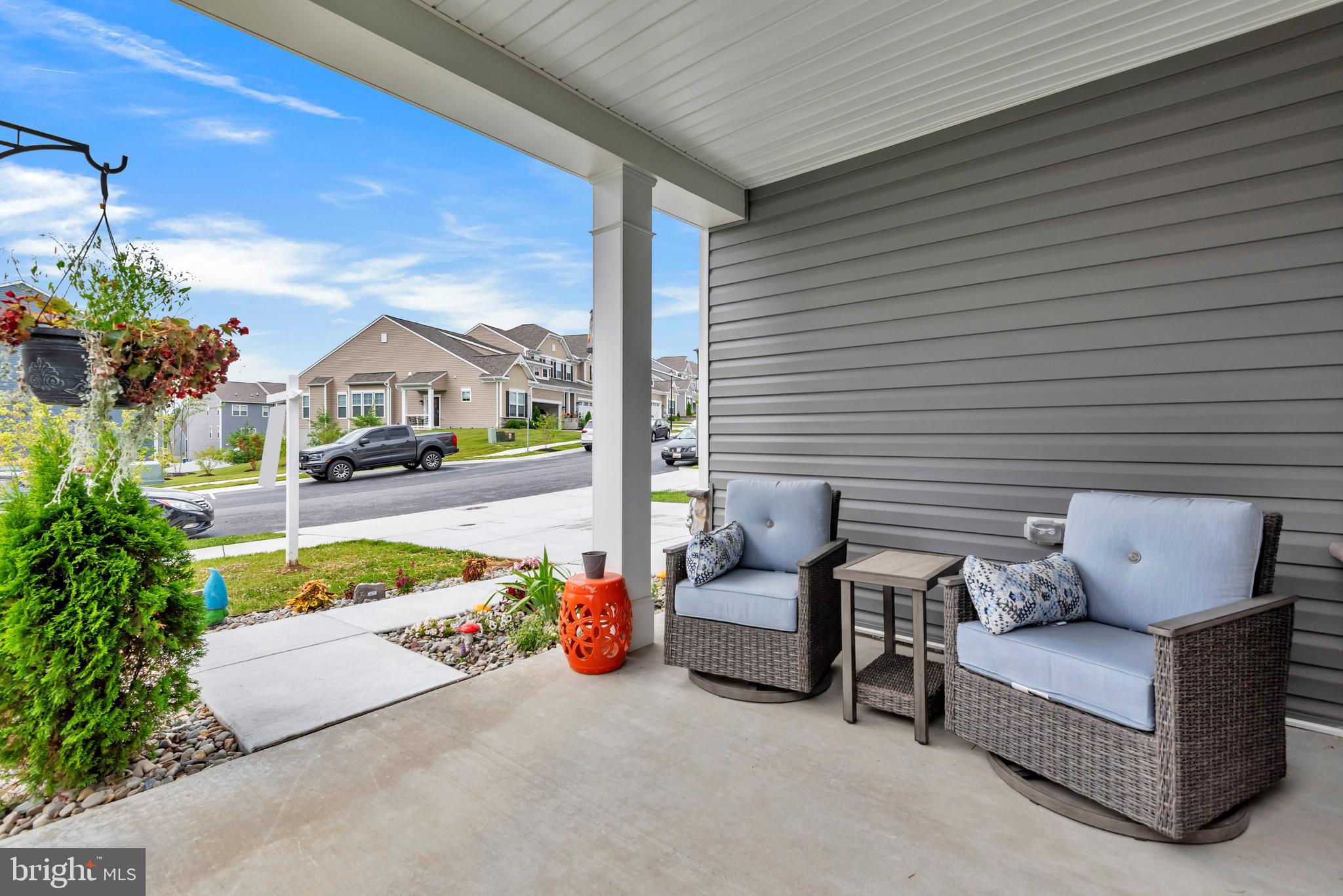 2820 TOWN VIEW CIRCLE