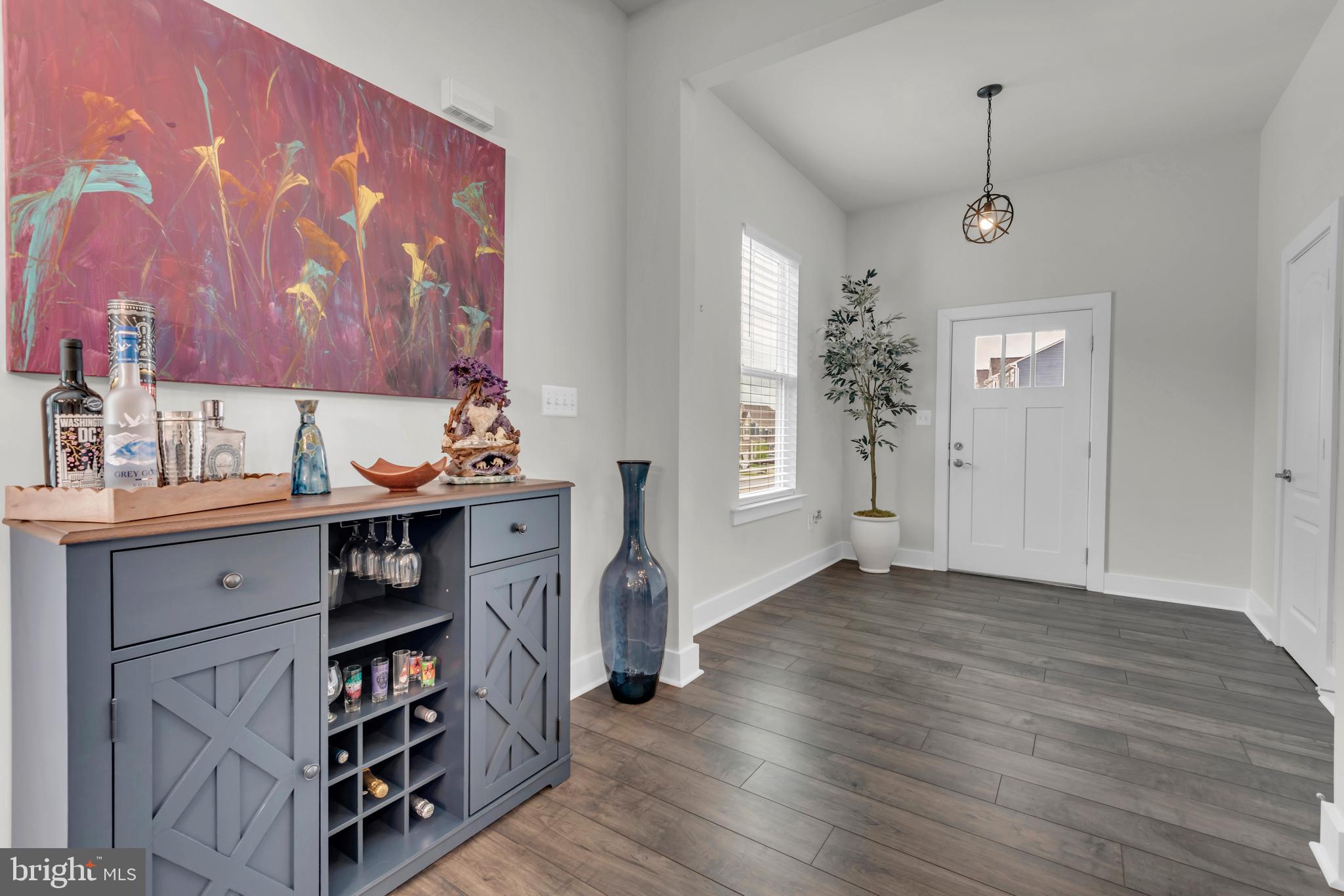 2820 TOWN VIEW CIRCLE