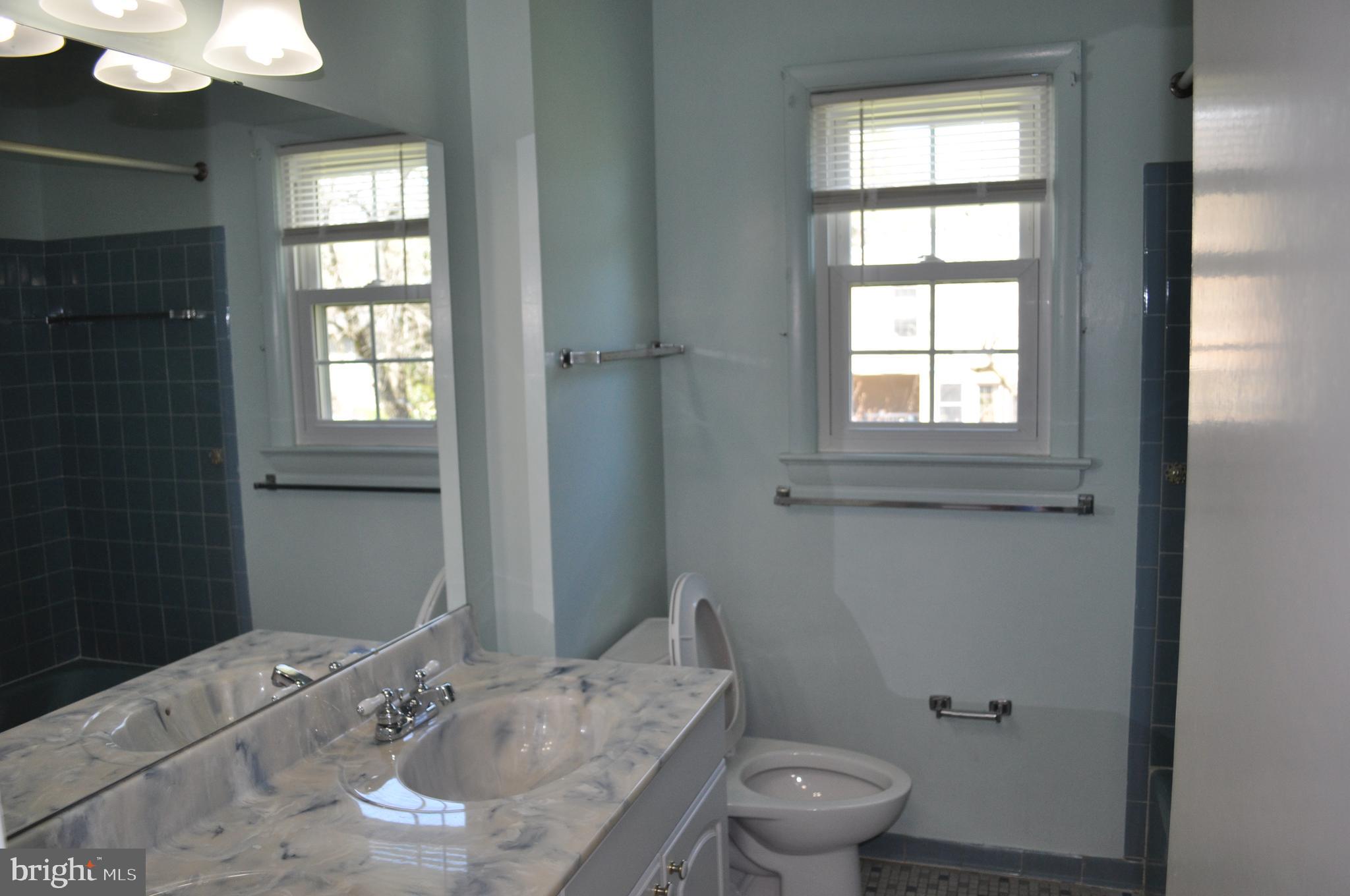 REGENCY ESTATES - Residential Lease