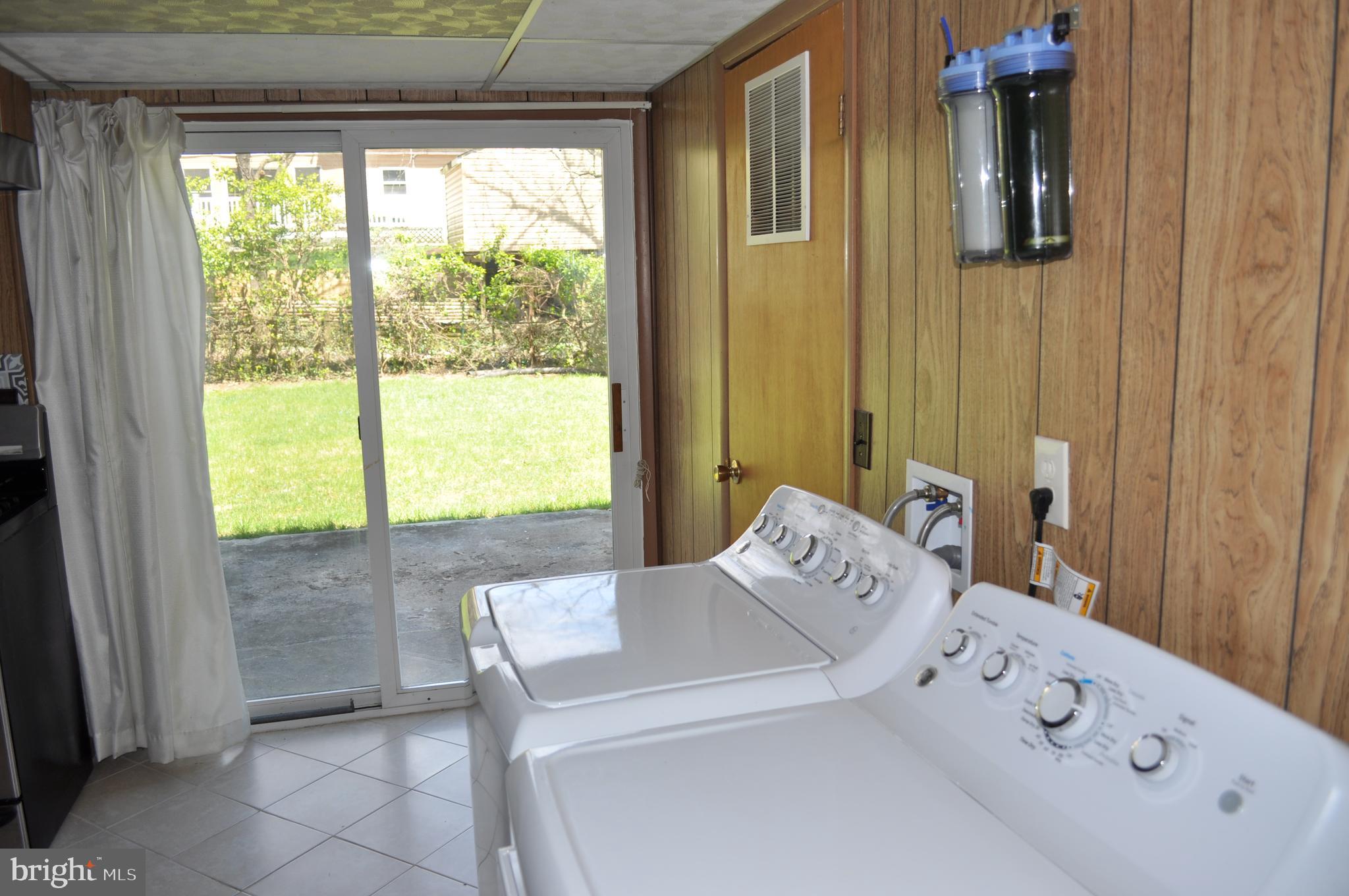 REGENCY ESTATES - Residential Lease