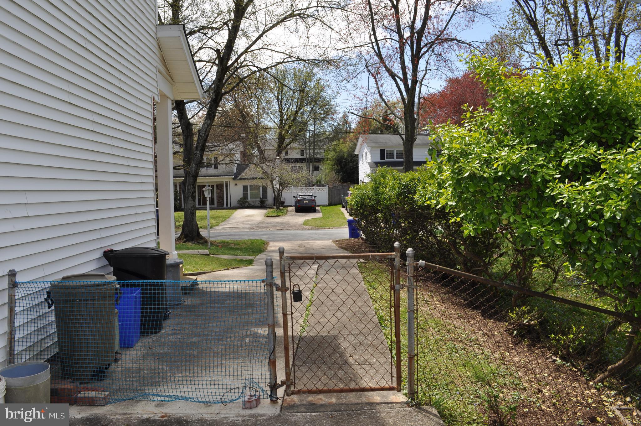 REGENCY ESTATES - Residential Lease