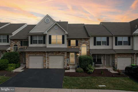 Townhouse For Sale - 4303 Waterford Way<br/> ROYERSFORD, PA 19468
