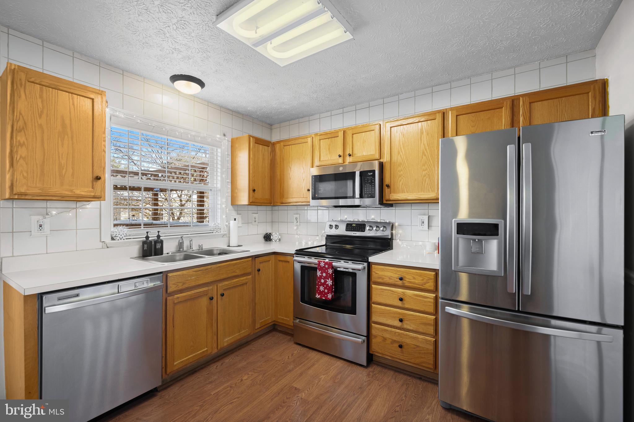 VILLAGE OF PAINTERS MILL - Residential