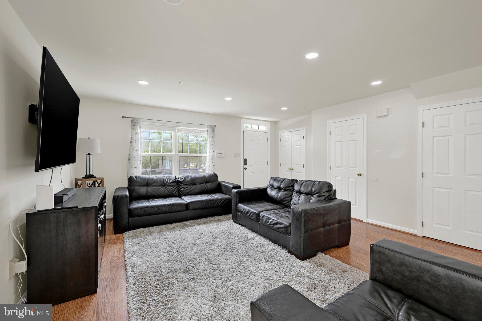 6211 DEEP EARTH LANE