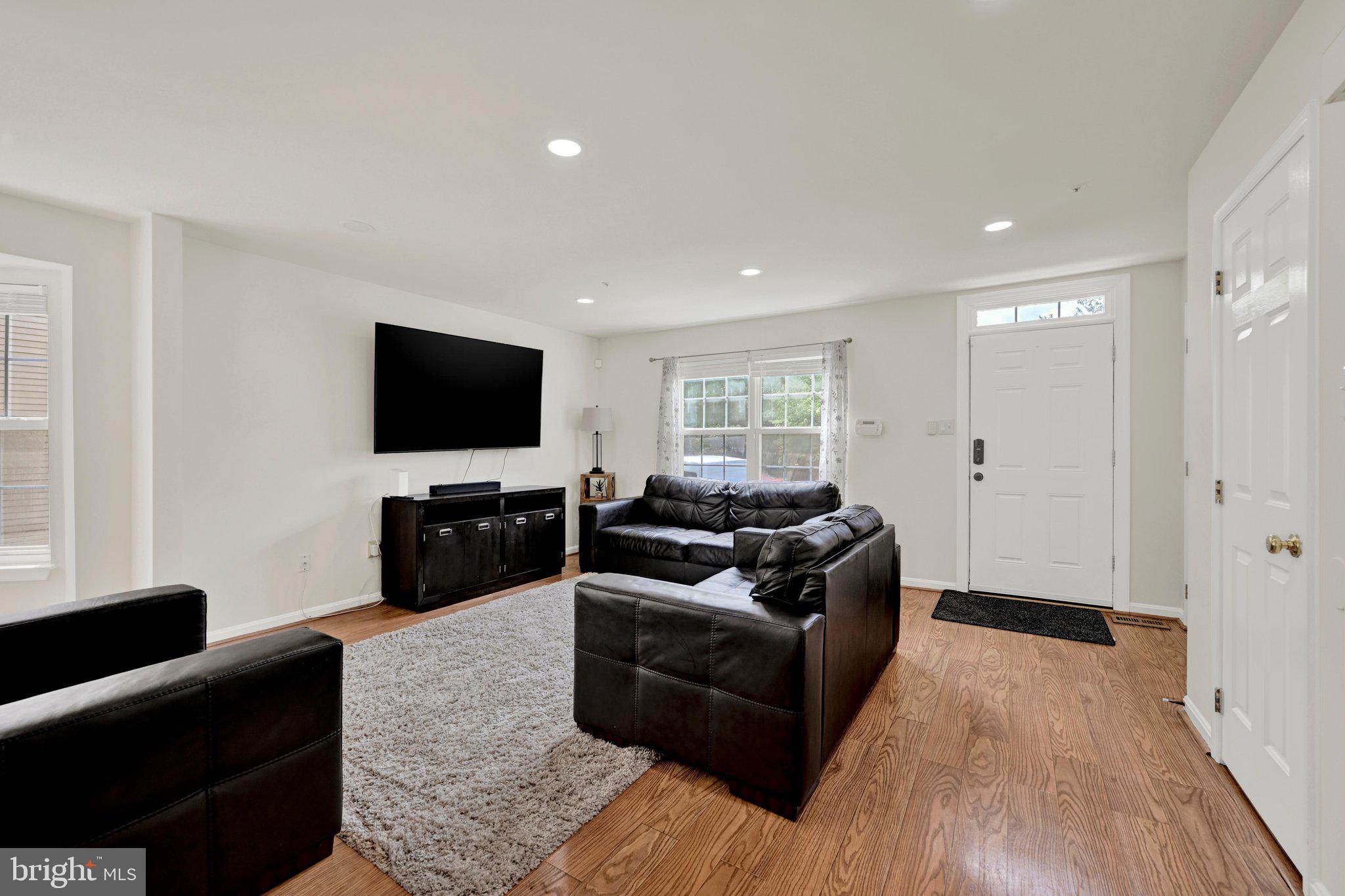 6211 DEEP EARTH LANE