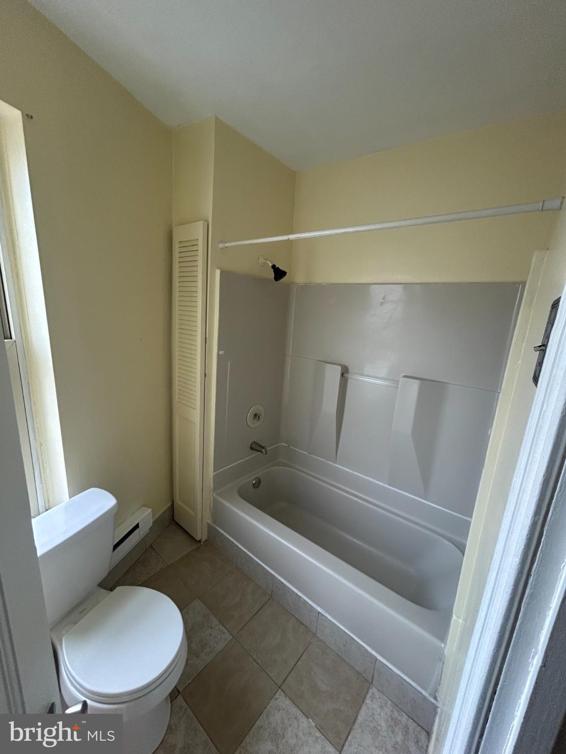 ROSEWOOD GLEN - Residential Lease