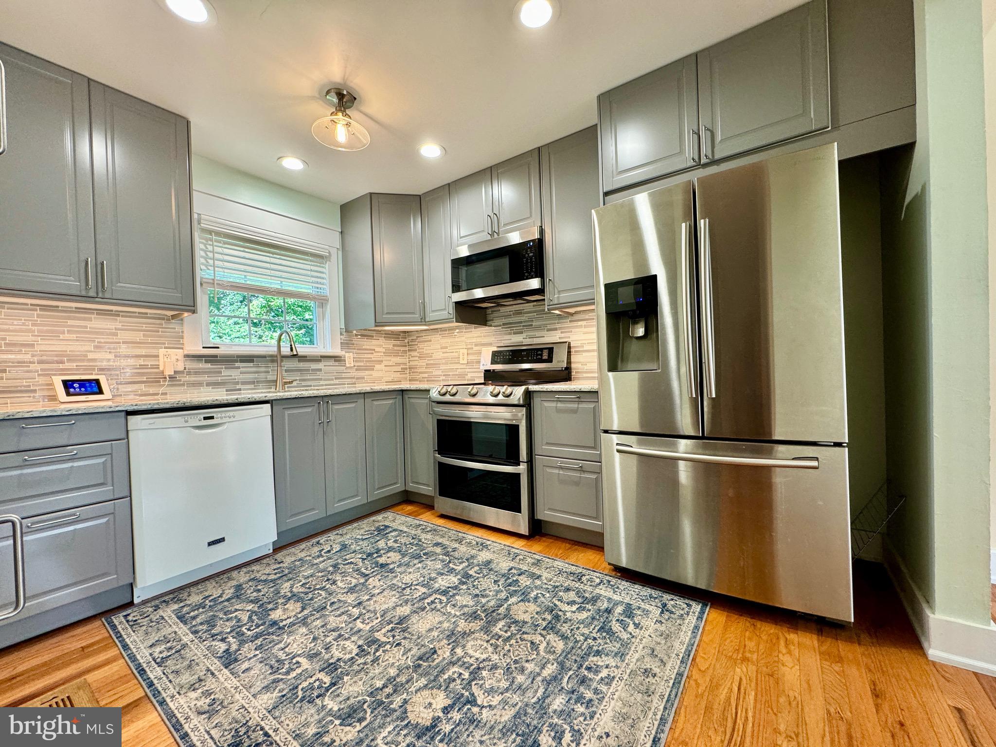 DALE CITY - Residential Lease