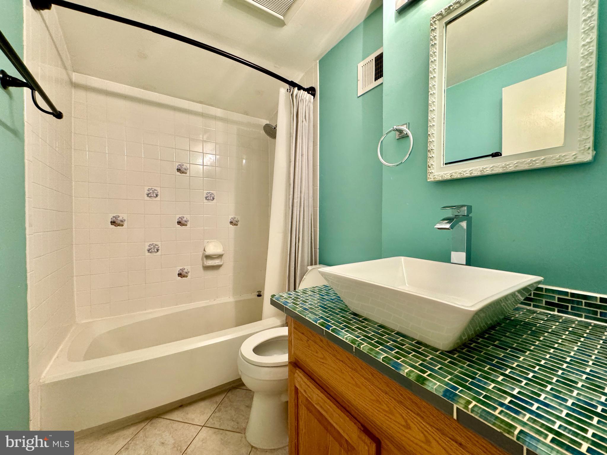 DALE CITY - Residential Lease