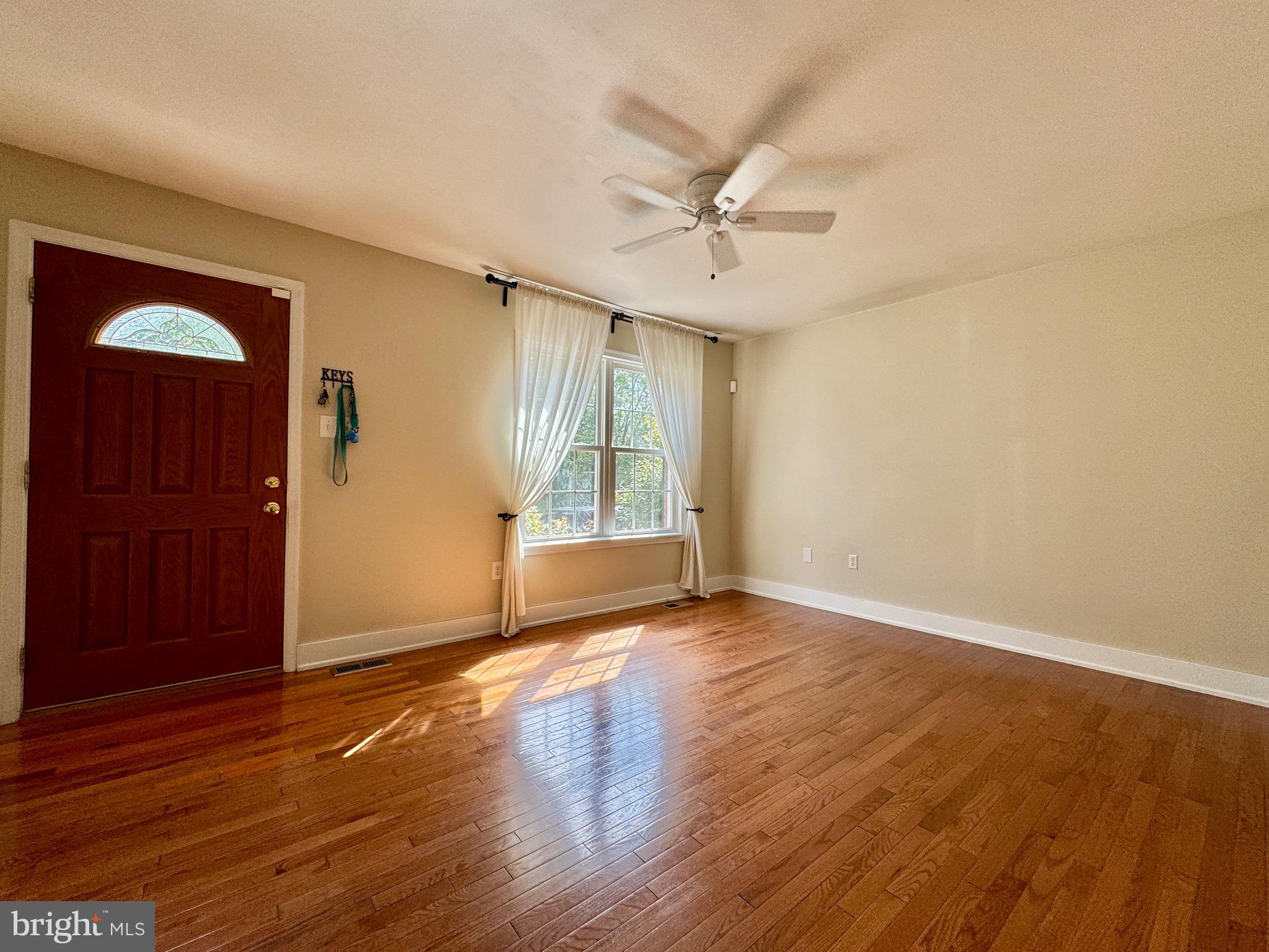 DALE CITY - Residential Lease