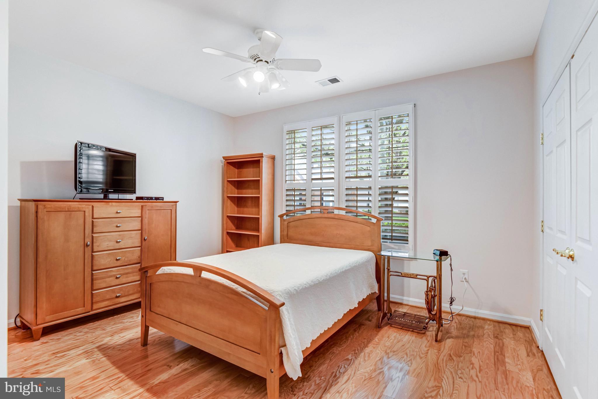 DUNBARTON - Residential