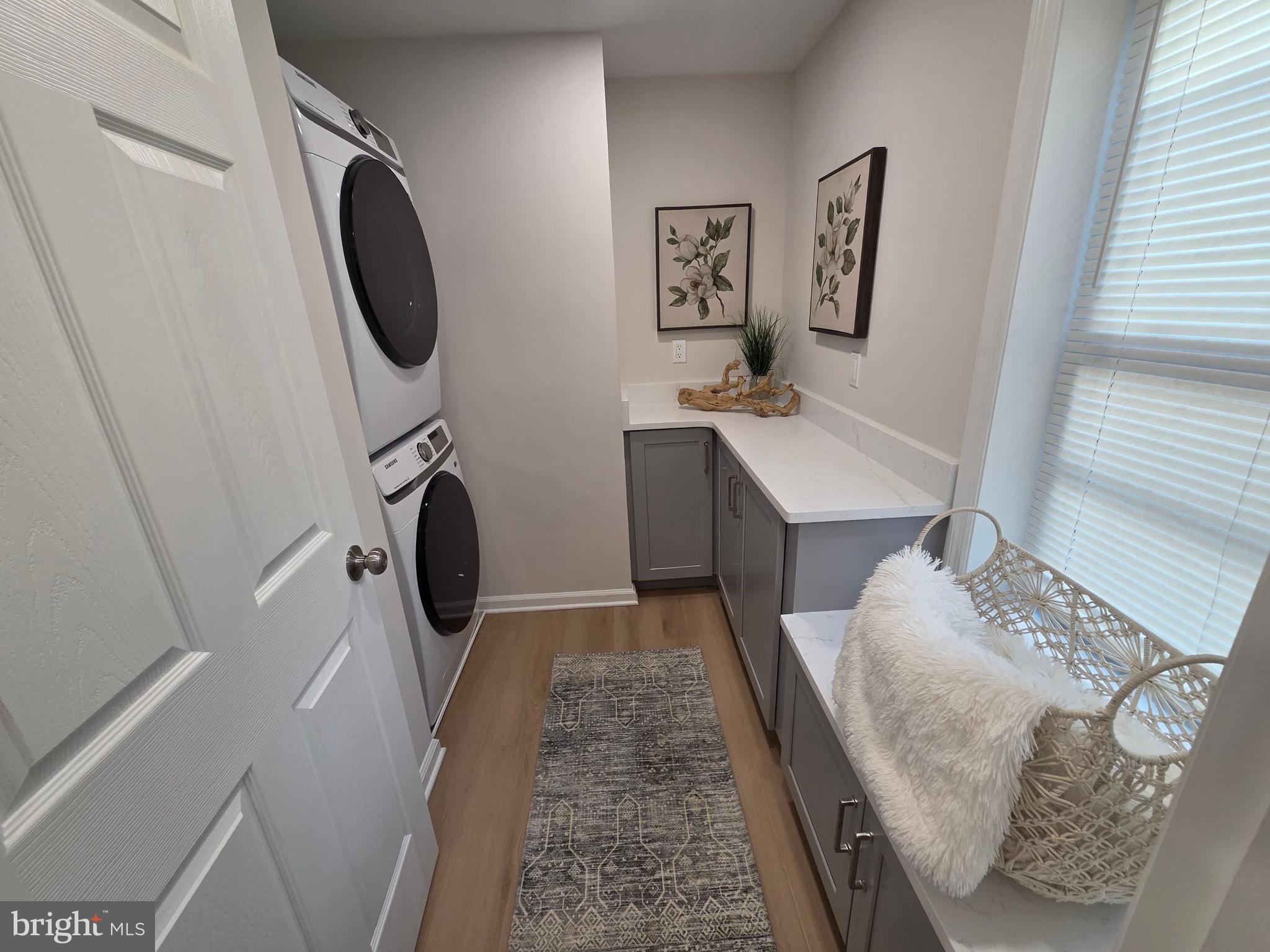 843 E LOMBARD STREET