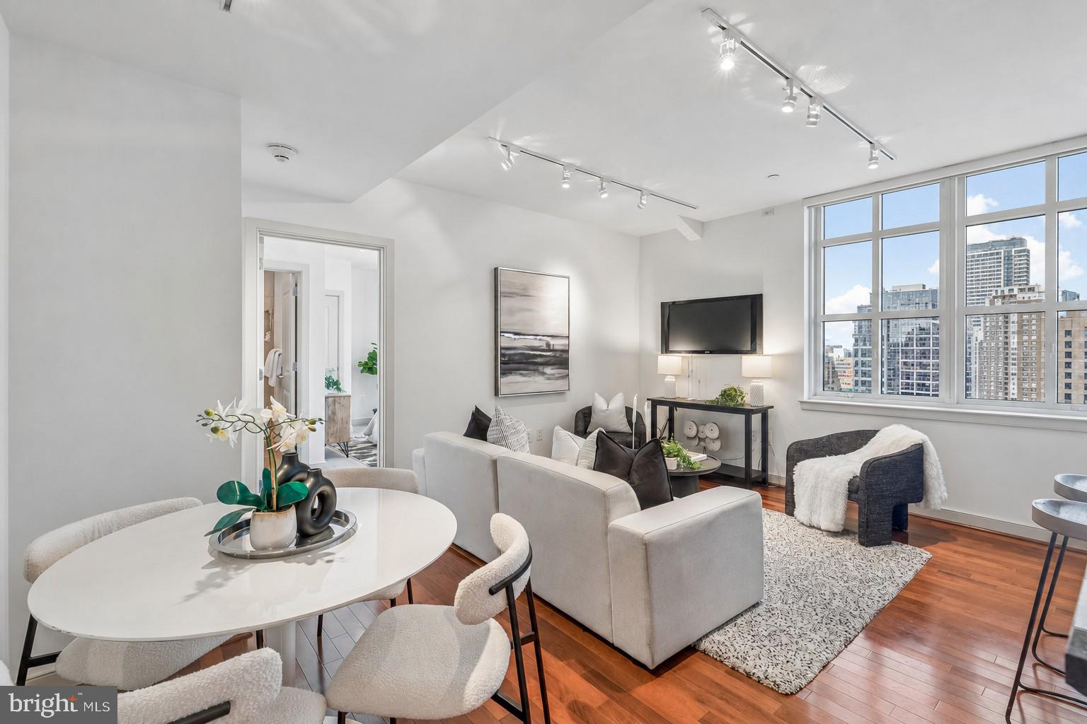 111 S 15TH STREET 2204