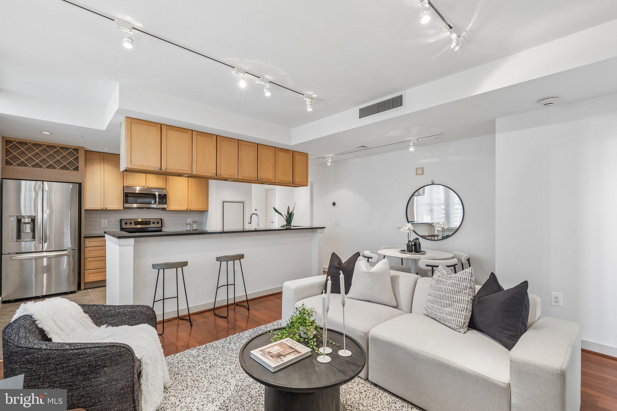 111 S 15TH STREET 2204