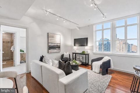 Condo For Sale - 111 S 15th Street #2204<br/> Philadelphia County, PHILADELPHIA, PA 19102