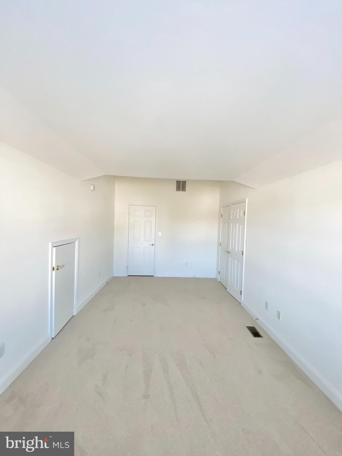 PALISADES PARK - Residential Lease