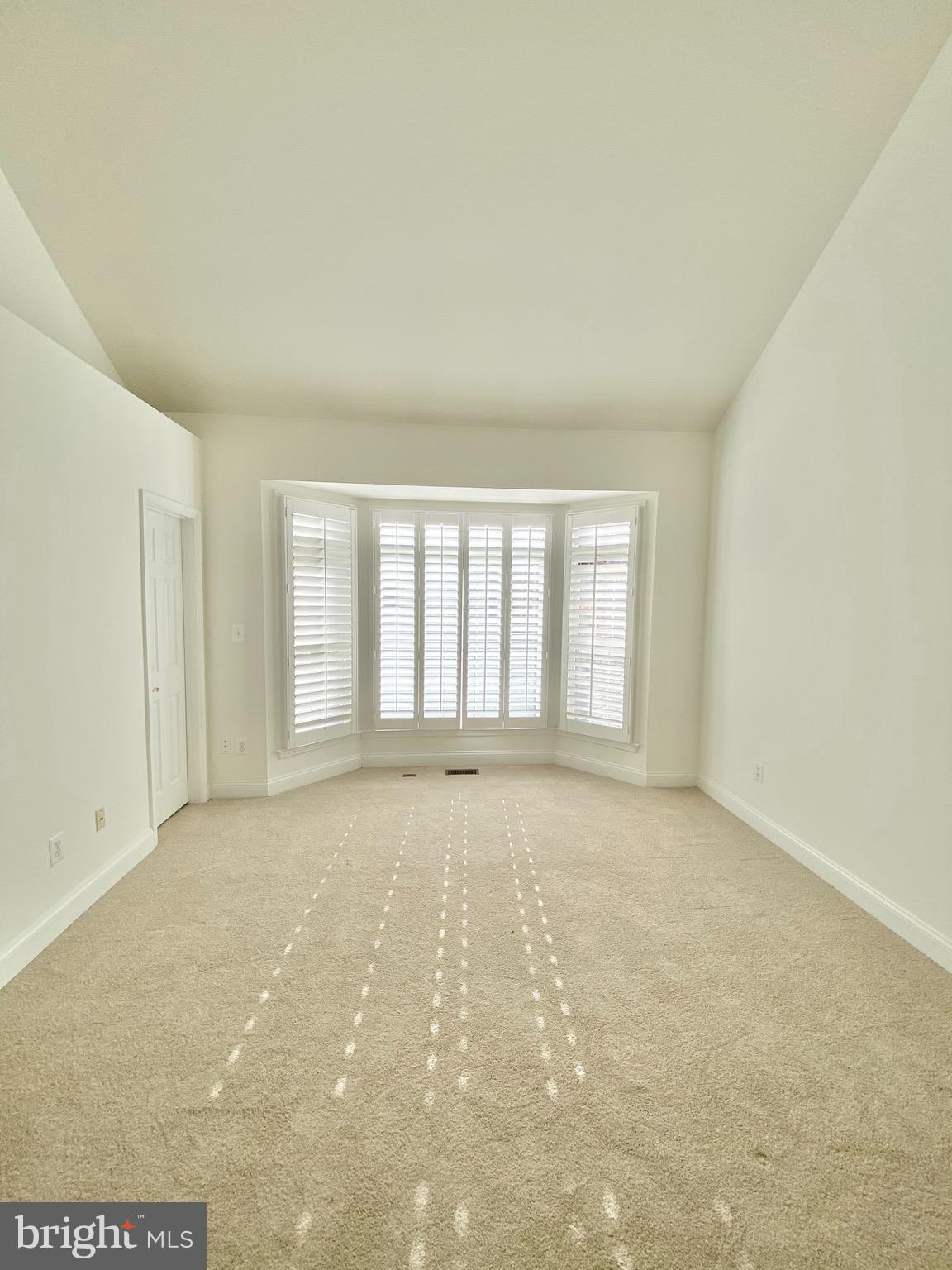 PALISADES PARK - Residential Lease