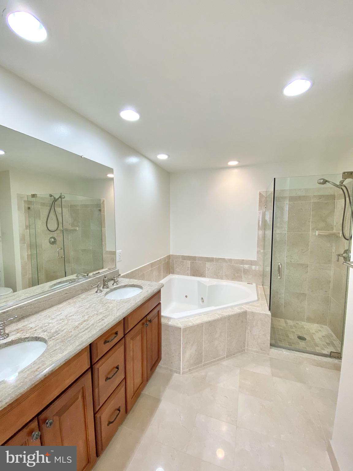 PALISADES PARK - Residential Lease