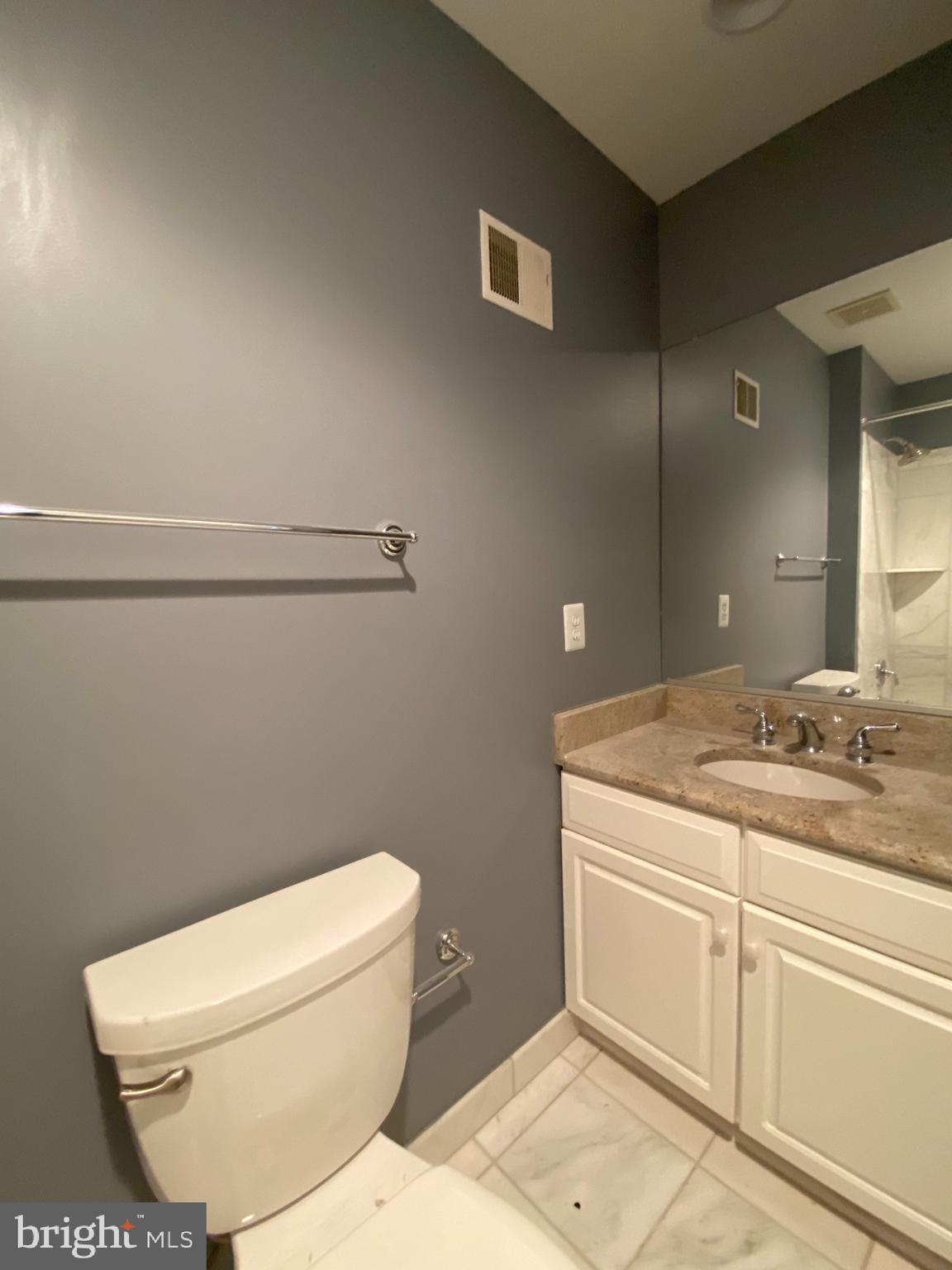 PALISADES PARK - Residential Lease