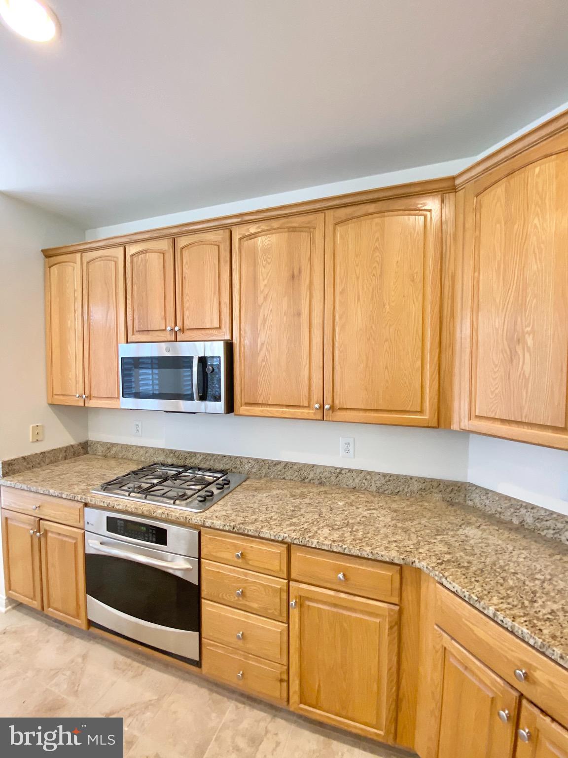 PALISADES PARK - Residential Lease