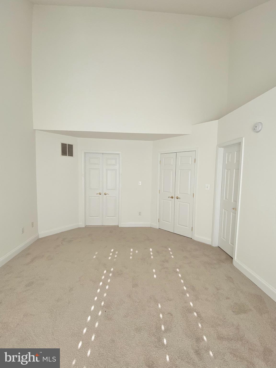 PALISADES PARK - Residential Lease