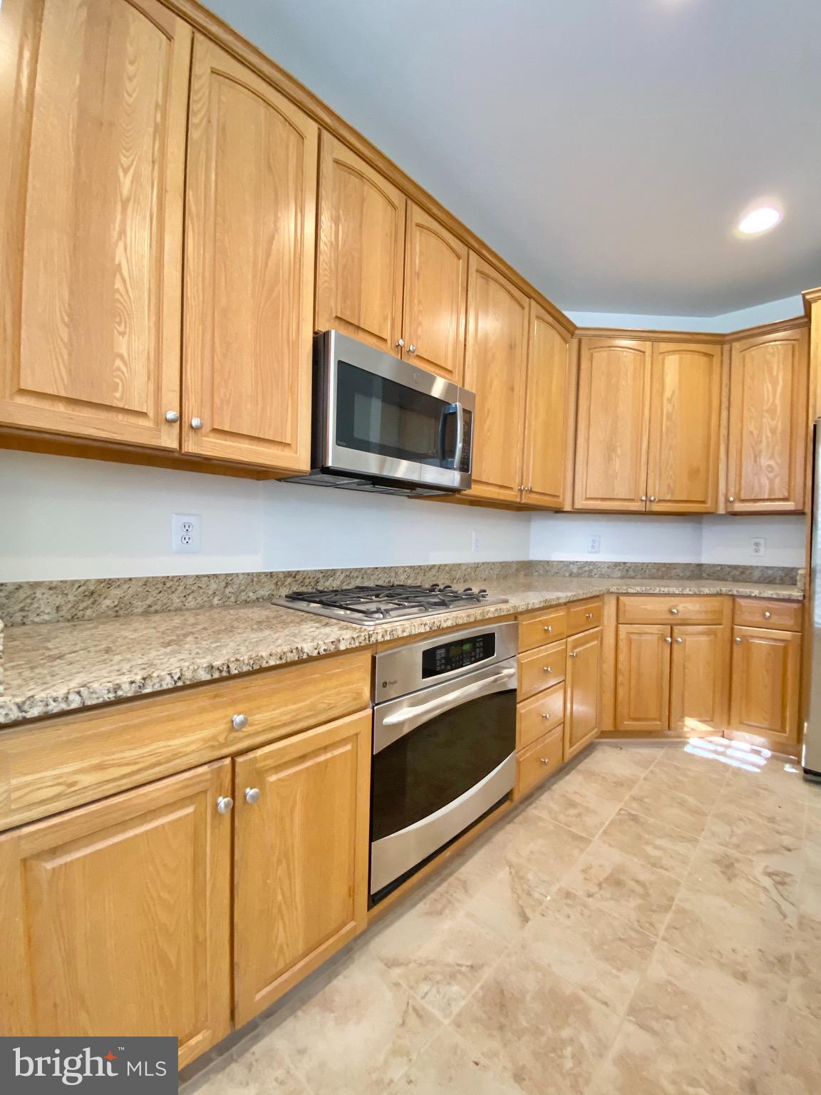 PALISADES PARK - Residential Lease