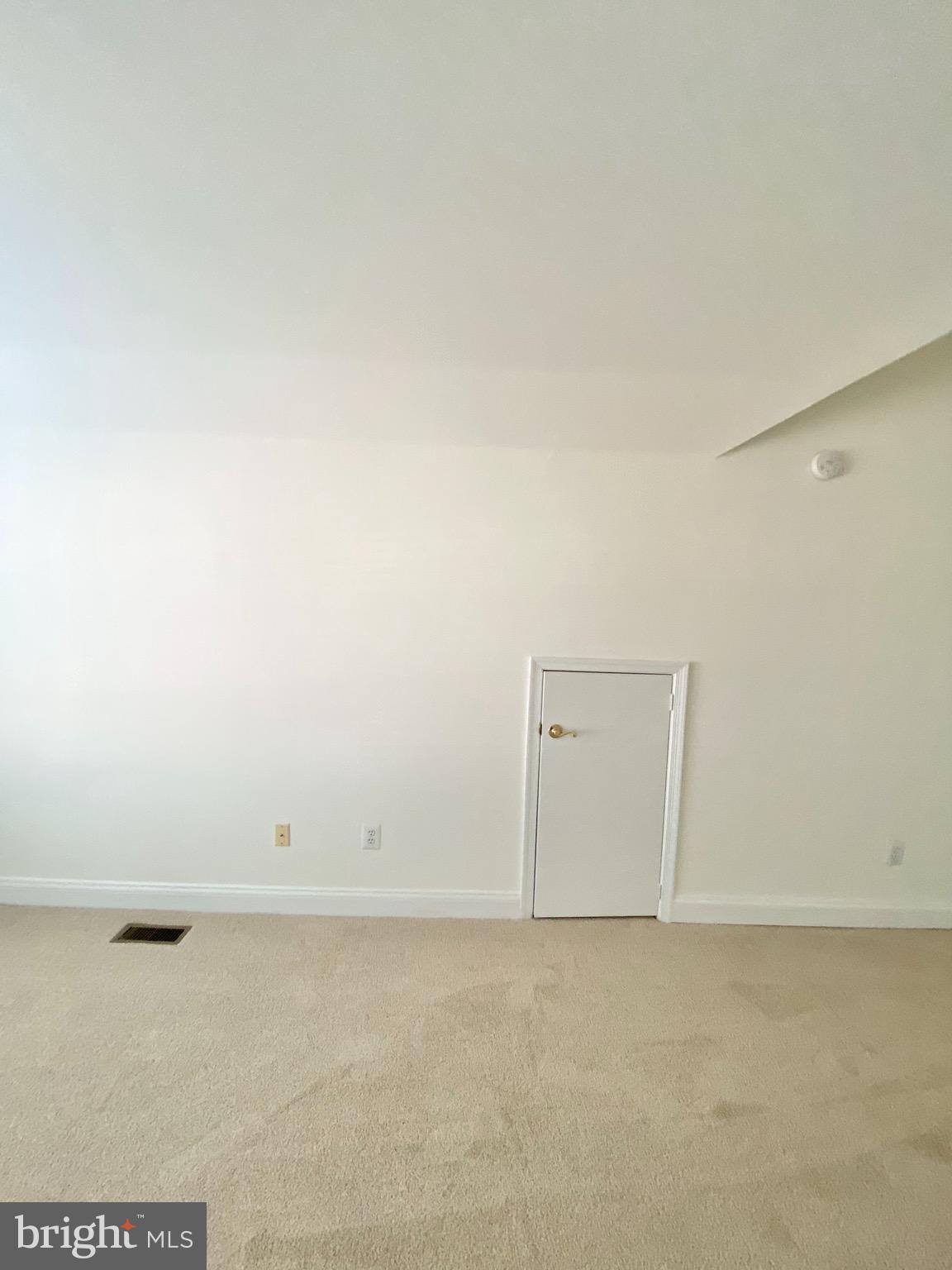 PALISADES PARK - Residential Lease