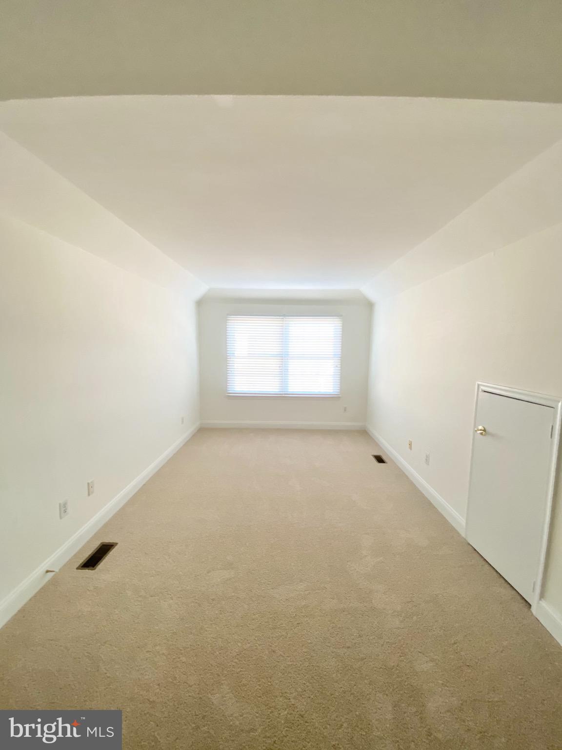 PALISADES PARK - Residential Lease