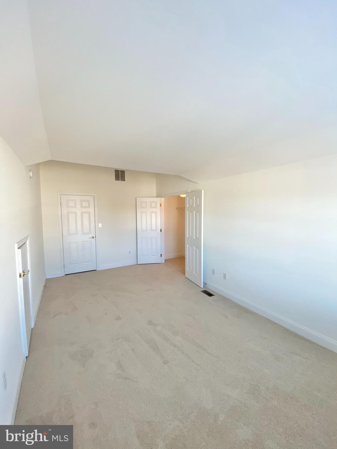 PALISADES PARK - Residential Lease