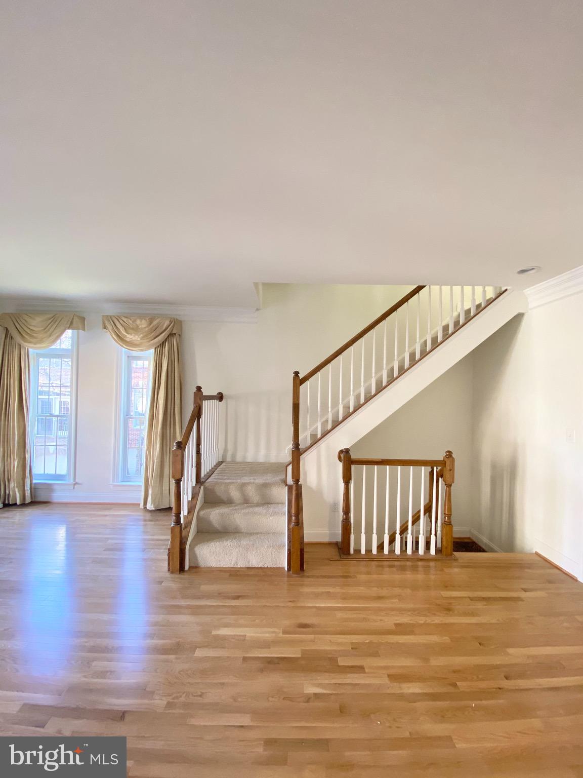 PALISADES PARK - Residential Lease