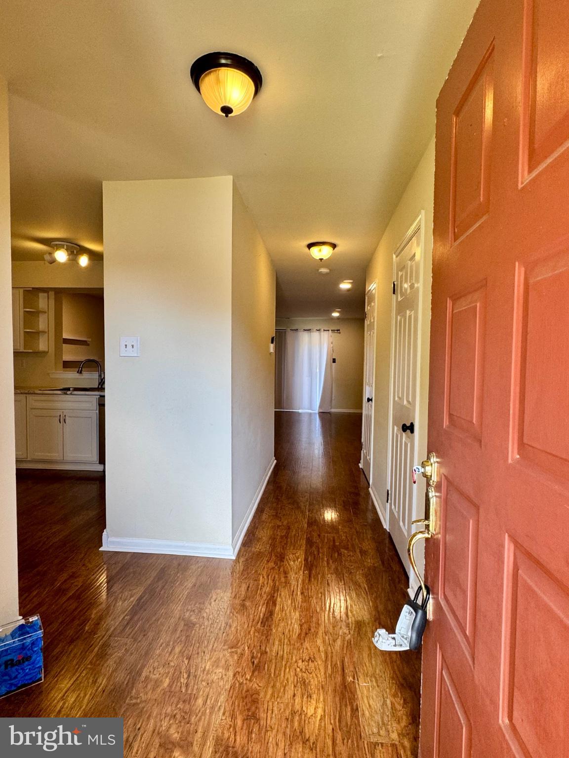 122 CAERNARVON COURT