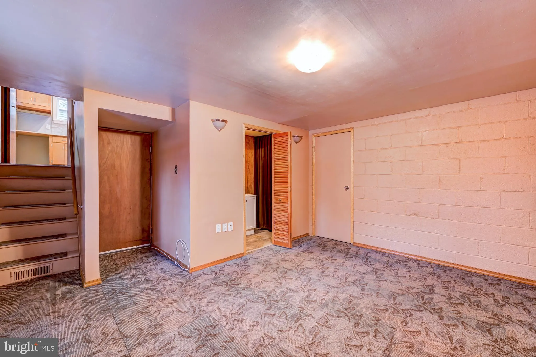 Roslyn, Pennsylvania 19001, United States, 3 Bedrooms Bedrooms, ,2 BathroomsBathrooms,Residential,Contingent,18552