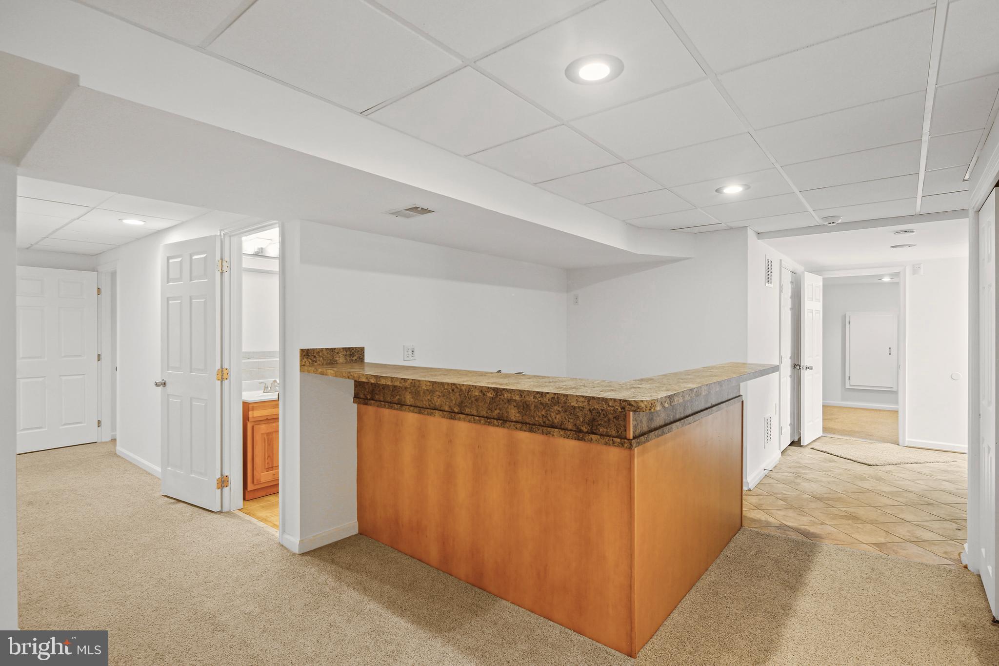 TURF VALLEY OVERLOOK - Residential Lease