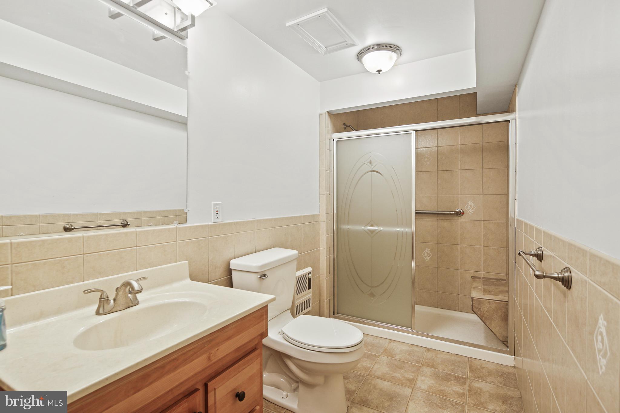 TURF VALLEY OVERLOOK - Residential Lease