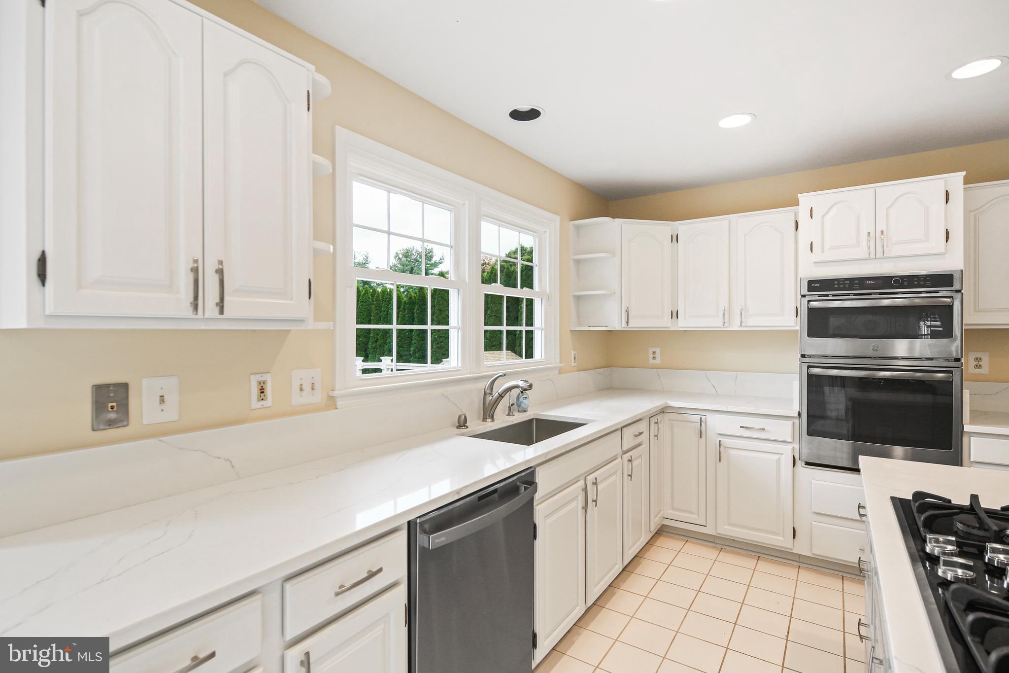 TURF VALLEY OVERLOOK - Residential Lease