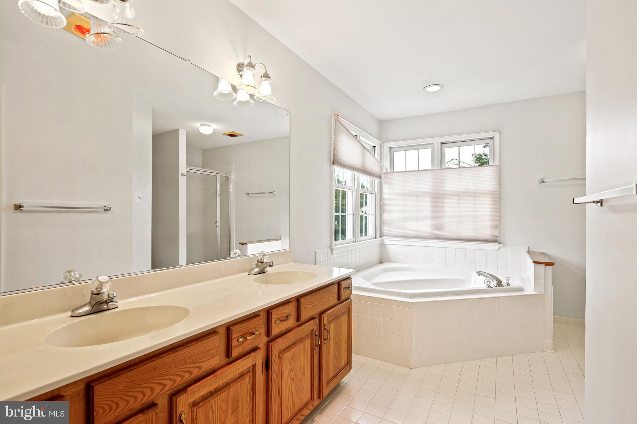 TURF VALLEY OVERLOOK - Residential Lease