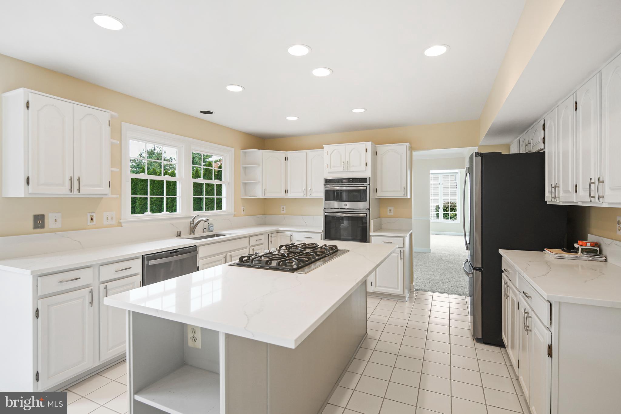 TURF VALLEY OVERLOOK - Residential Lease