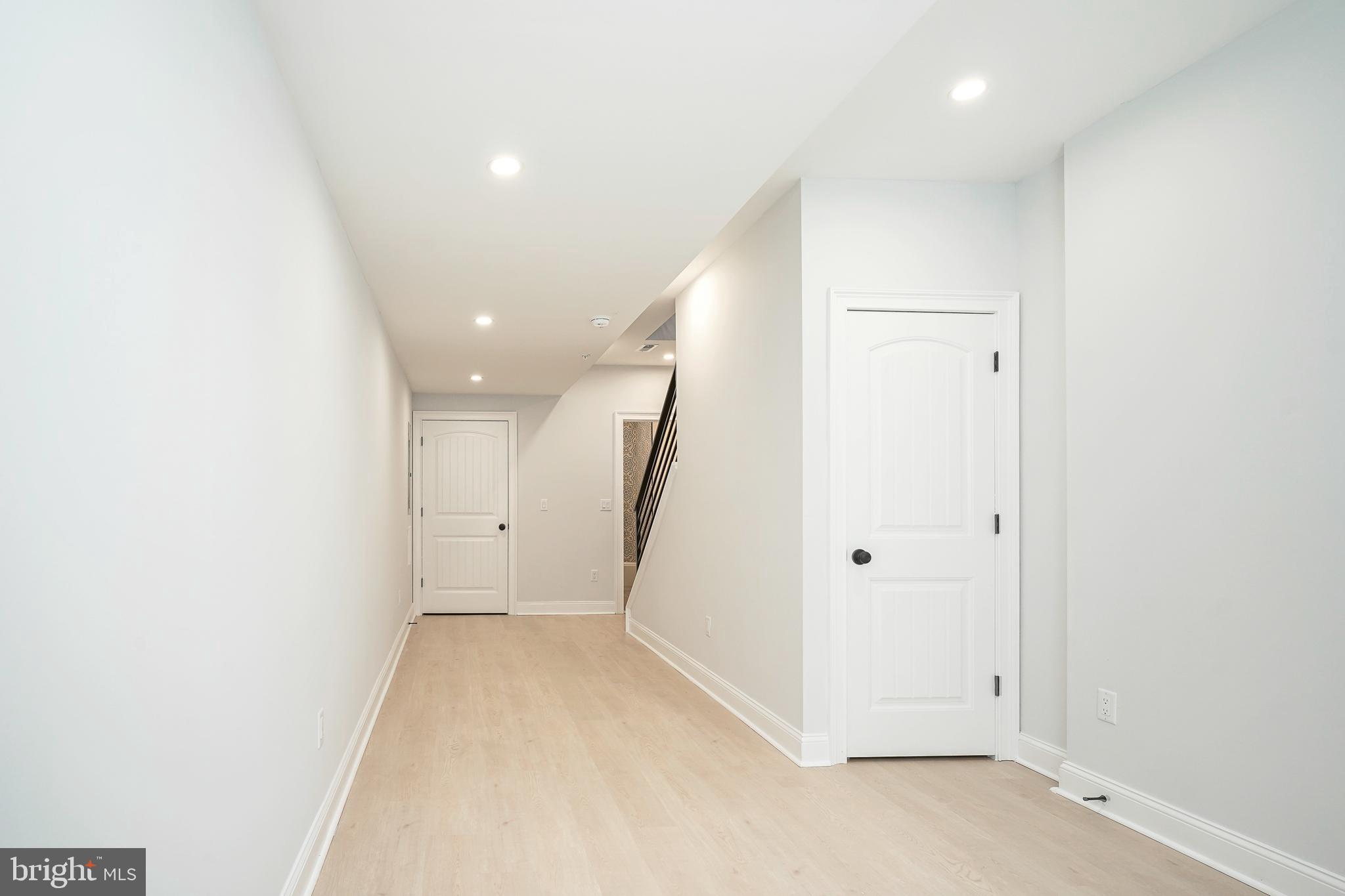 POINT BREEZE - Residential