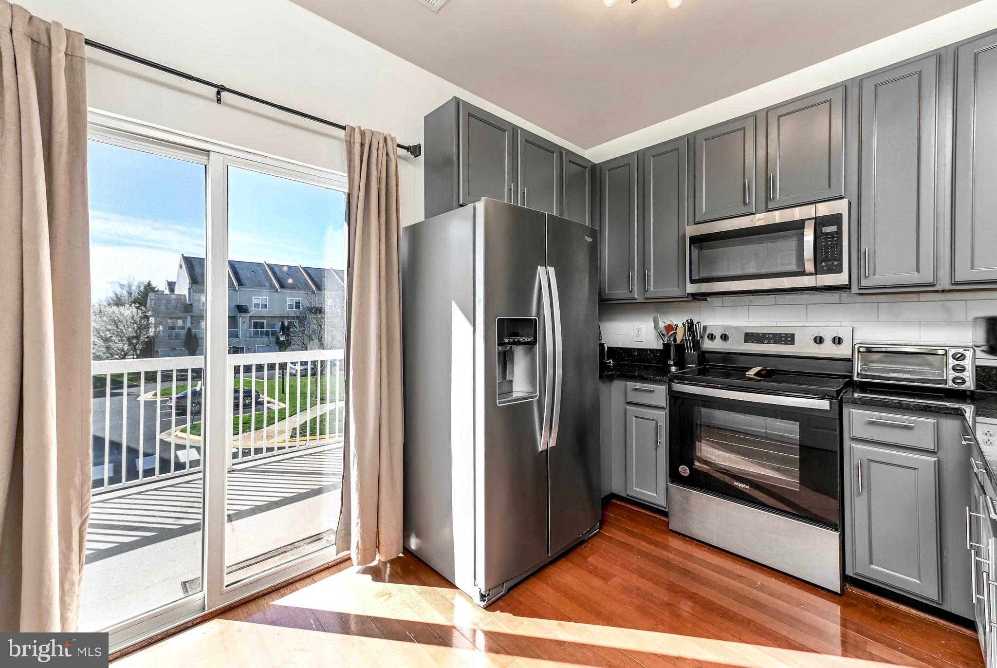 42526 MAYFLOWER TERRACE