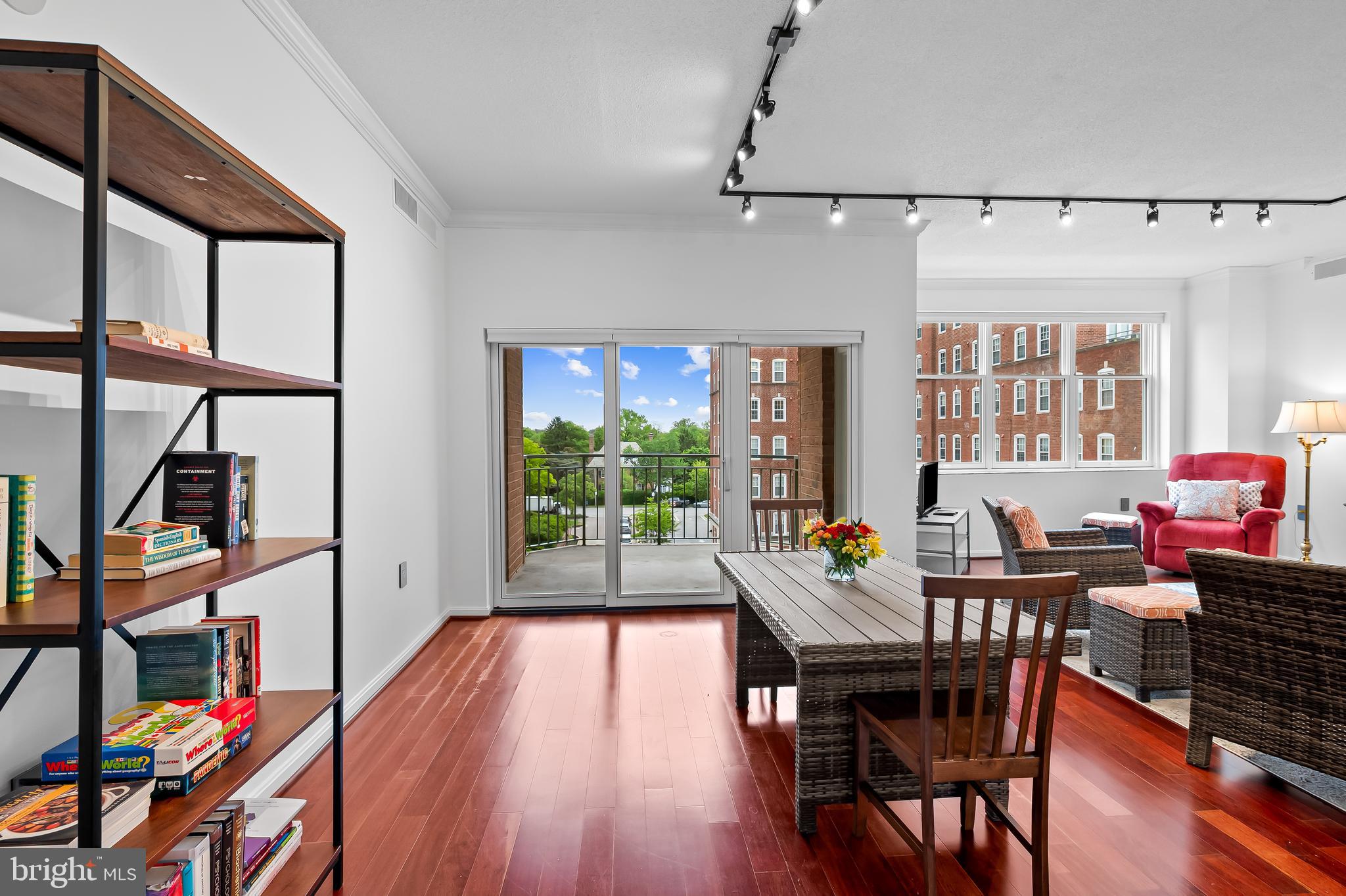 TUSCANY-CANTERBURY - Residential