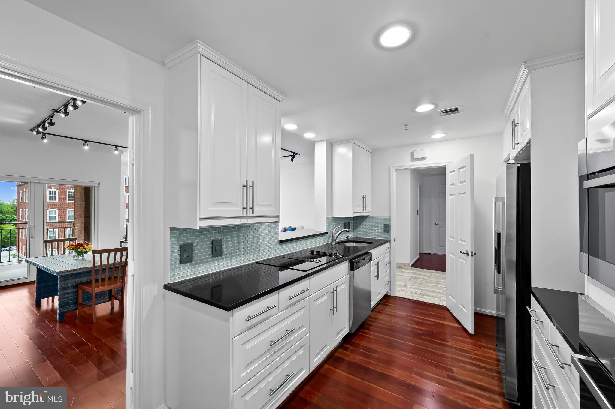 TUSCANY-CANTERBURY - Residential