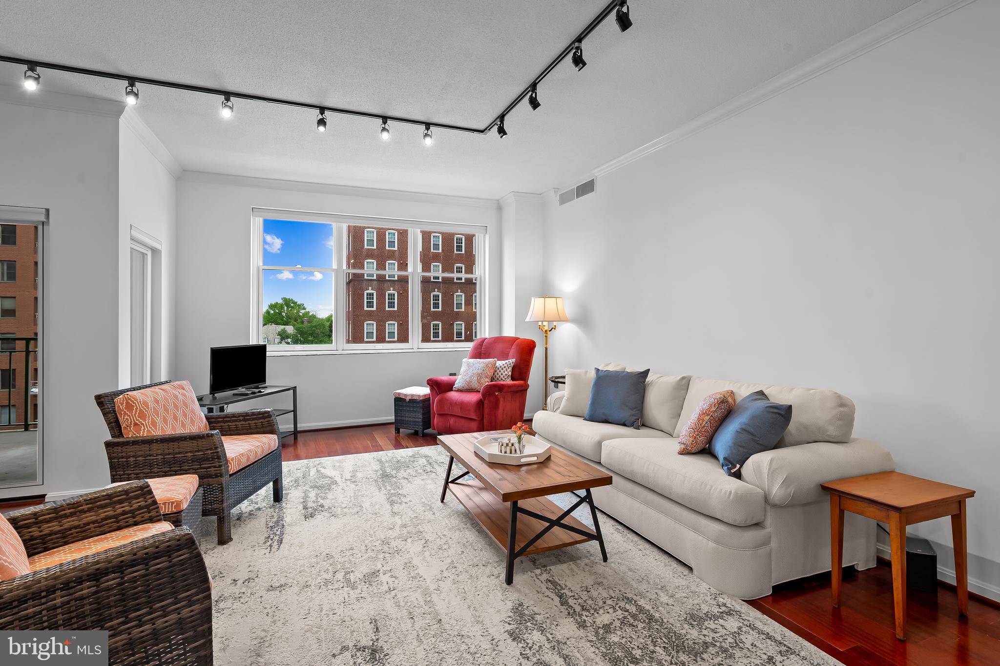 TUSCANY-CANTERBURY - Residential