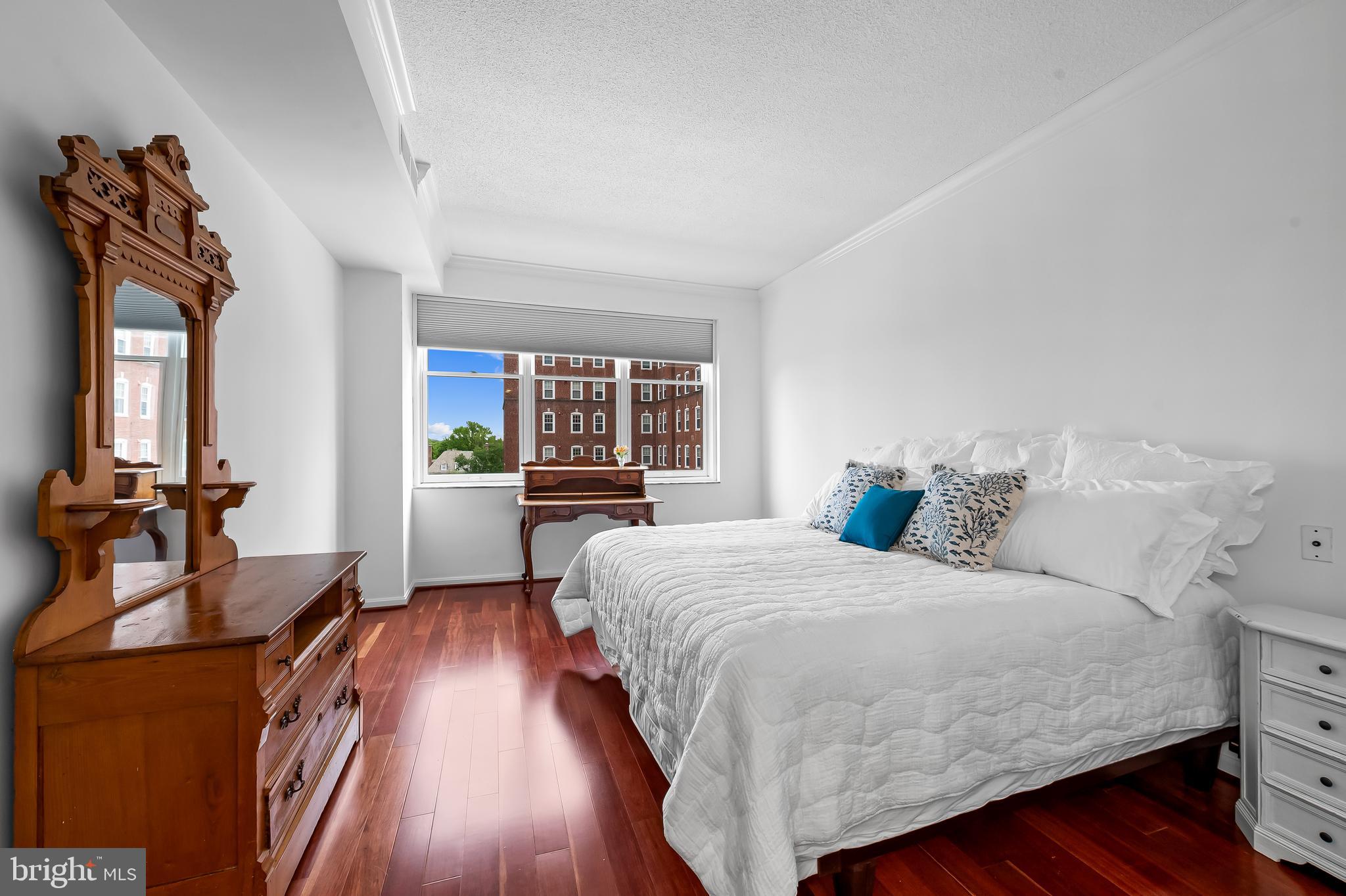 TUSCANY-CANTERBURY - Residential