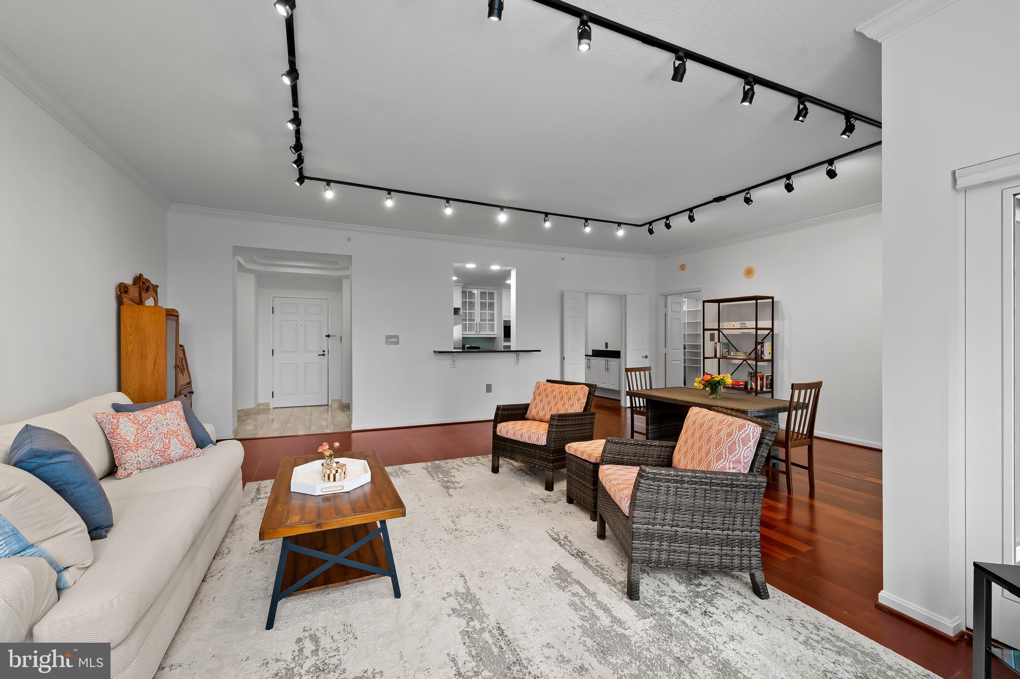 TUSCANY-CANTERBURY - Residential