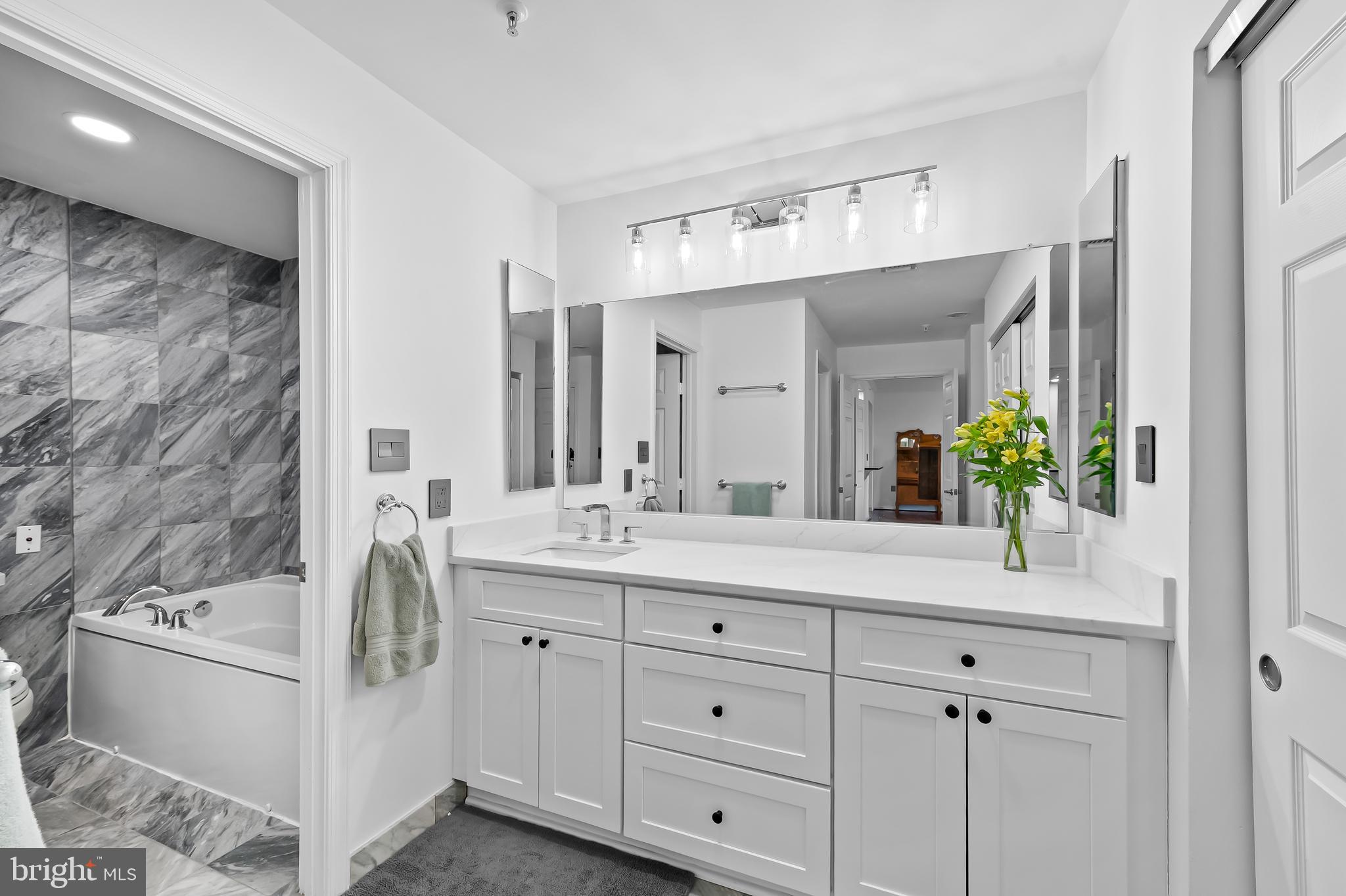 TUSCANY-CANTERBURY - Residential